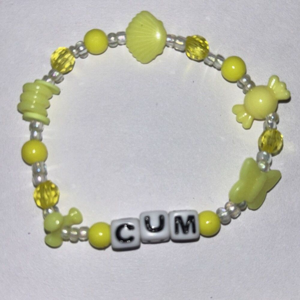 Handmade Yellow Beaded Letter Bracelet "come" Custom Y2K Beaded Stretch Bracelet